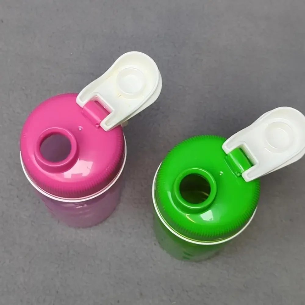 Set of 2 RUBBERMAID Chug Style Flip Top 14 oz. Plastic Drink Bottles 7M21 - Picture 3 of 7